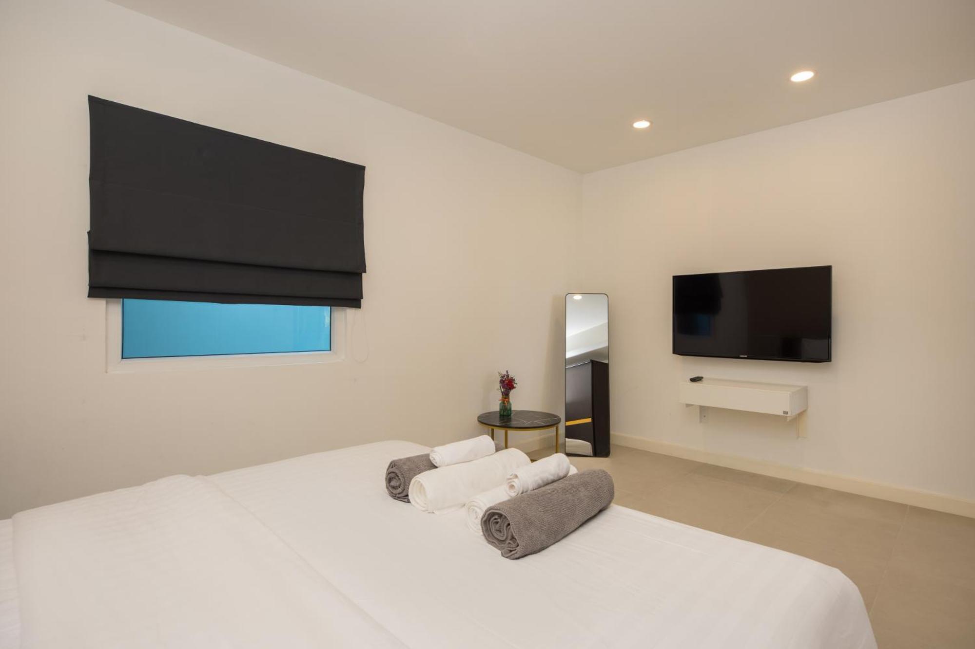 Woodbridge Property At Karon Butterfly Ban Karon 객실 사진